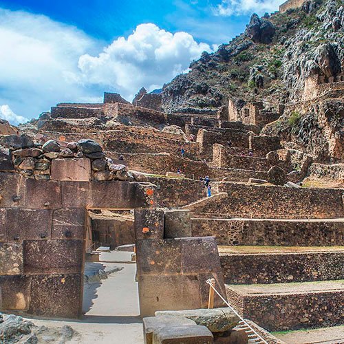 Agency Travels 8 ollantaytambo