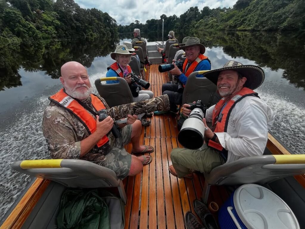 It was a pleasure working with this LEX Lindblad Expeditions. On board Delfin Amazon Cruises ira