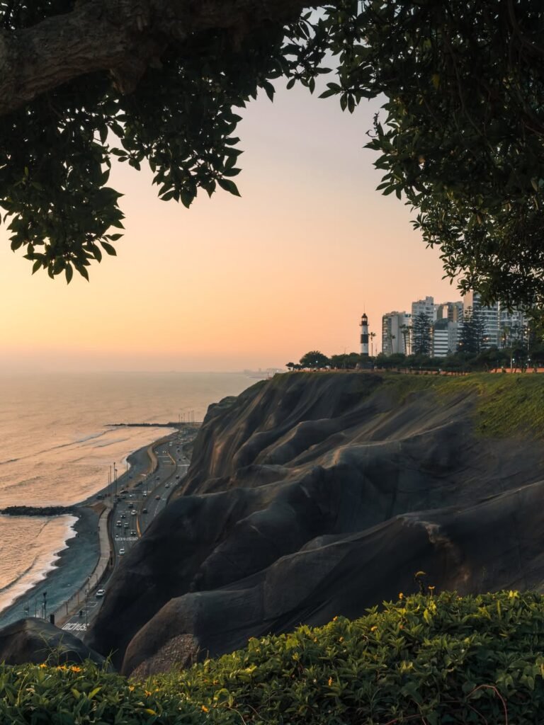 How I’d Spend a Day in Lima 3 malecon vistas oceano